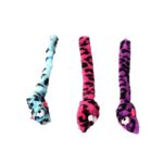 Juguete de Raton Animal Print Ratón para gatos es la receta perfecta para todo lo que nuestros gatos, aparentemente, siempre quisieron. Raton de juguete de colores vivos es una buena opcion para dar entretencion a tu felino. Con una cola larga, flexible y bonita, tu gato se sentira atraido por este juguete. A los gatos les encantan las colas largas y esponjosas . Ratón para Gatos Animal Print tiene buen tamaño y colorido, y no lo suficientemente pequeños para que nuestros gatos lo pierdan fácilmente.