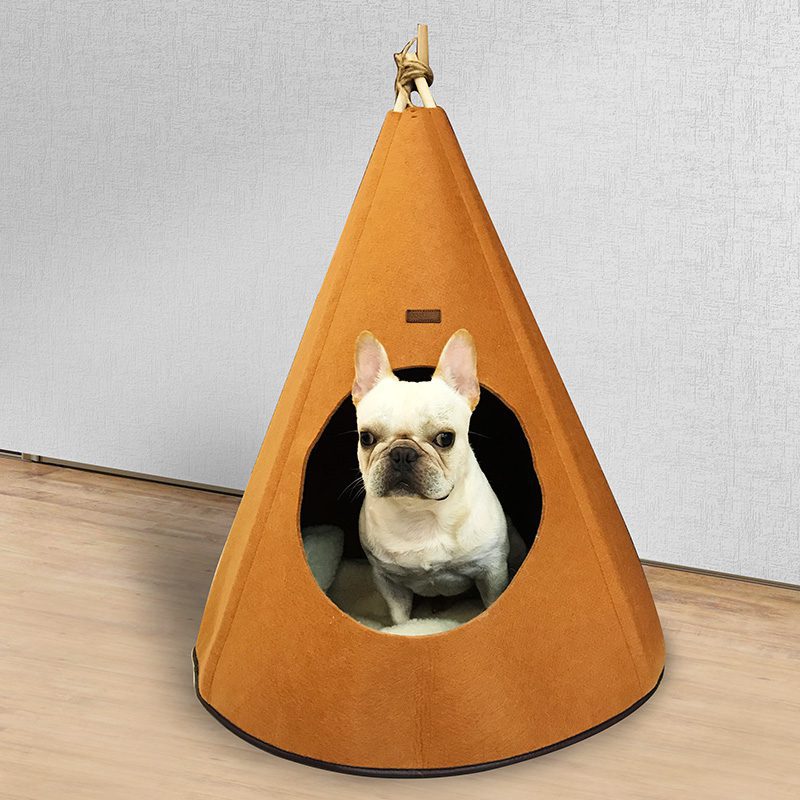 8aee17801618200301-2.jpg La Cama Mascota Carpa Tipi es la elección perfecta para brindar a tu mascota un espacio cómodo y elegante para descansar. Diseñada con un estilo moderno y funcional, esta cama tipo tipi combina materiales de alta calidad y un diseño atractivo para ofrecer el máximo confort y estilo. Con su estructura robusta y su base antideslizante, asegura que tu mascota disfrute de un descanso seguro y placentero.