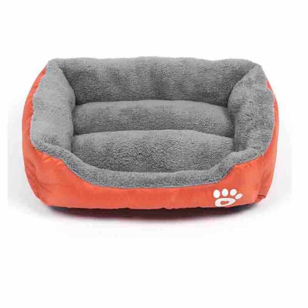 Cama Estilo Clásico Mascota, básica para los primeros meses de vida de la mascota.