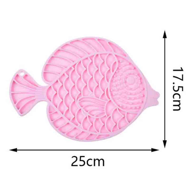 licki-mat-para-mascotas Licki Mat para Mascotas reduce la ansiedad, el aburrimiento y el comportamiento destructivo: Licki Mat permite a los gatos disfrutar de una experiencia de alimentación enriquecida recogiendo alimentos incrustados en la superficie. El diseño amigable con los bigotes es perfecto para gatos quisquillosos y puede fomentar el interés de los alimentos.