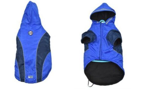 parka con gorro azul 1