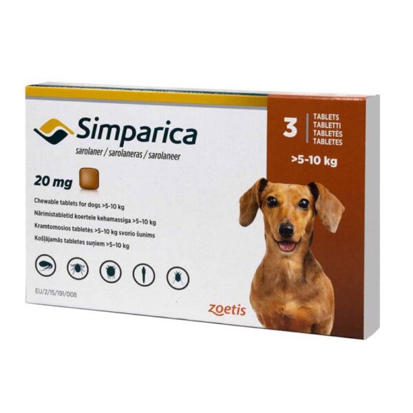 Simparica 5 a 10 kg 3 Comprimidos es una pastilla masticable para el tratamiento de pulgas, garrapatas y acaros que porducen la sarna. Ofrece una nueva e innovadora forma de controlar las pulgas y las garrapatas al proporcionar actividad inmediata y persistente durante al menos 35 días, actuando más allá del período de tratamiento mensual. Formato para perros entre 5 y 10 kilos. Con su modalidad de 3 comprimos podras mantener protegido a tu mascota por mas tiempo y sin pagar de mas. Comprimidos masticables! Acción rápida por hasta 35 días! Simparica tiene una notoria eficacia sostenida y prolongada por hasta 35 días, reduciendo el riesgo de falla de administración mensual.