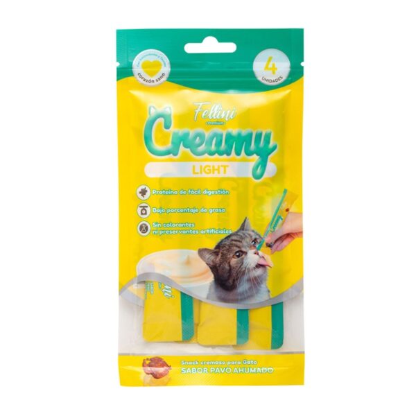 Fellini Cremy Ligth es un snack recomendado para gatos con estilo de vida sedentaria que pasan la mayor parte del tiempo en el interior del hogar