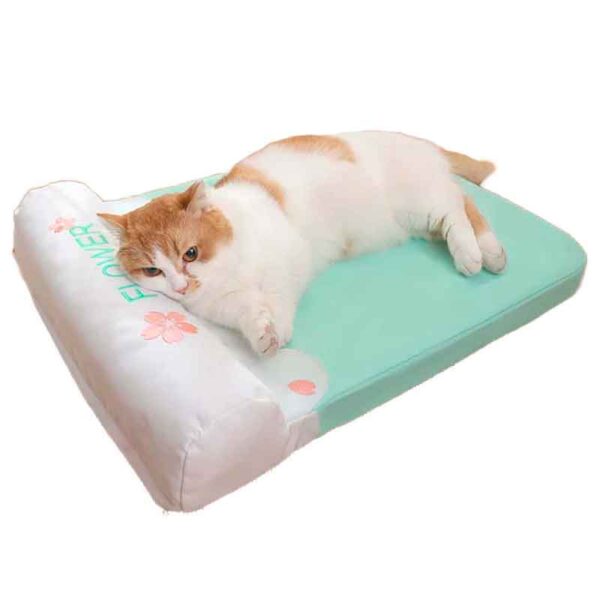 Camas para perros geriátricos Talla S Hoopet cuenta con un diseño ergonómico que se adapta perfectamente a las necesidades de tu mascota. El colchón está confeccionado con materiales transpirables y ligeros que permiten la circulación del aire